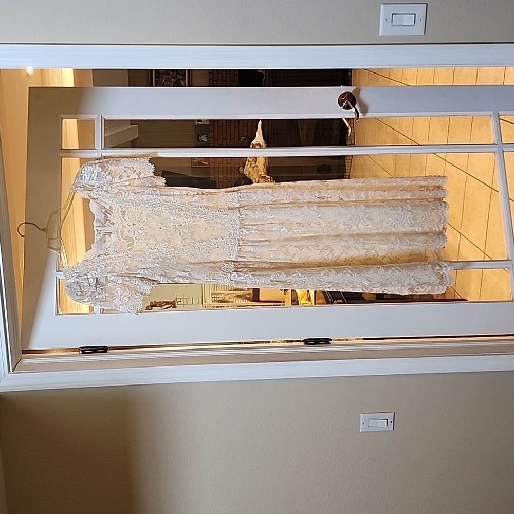 Off-white lace Dress